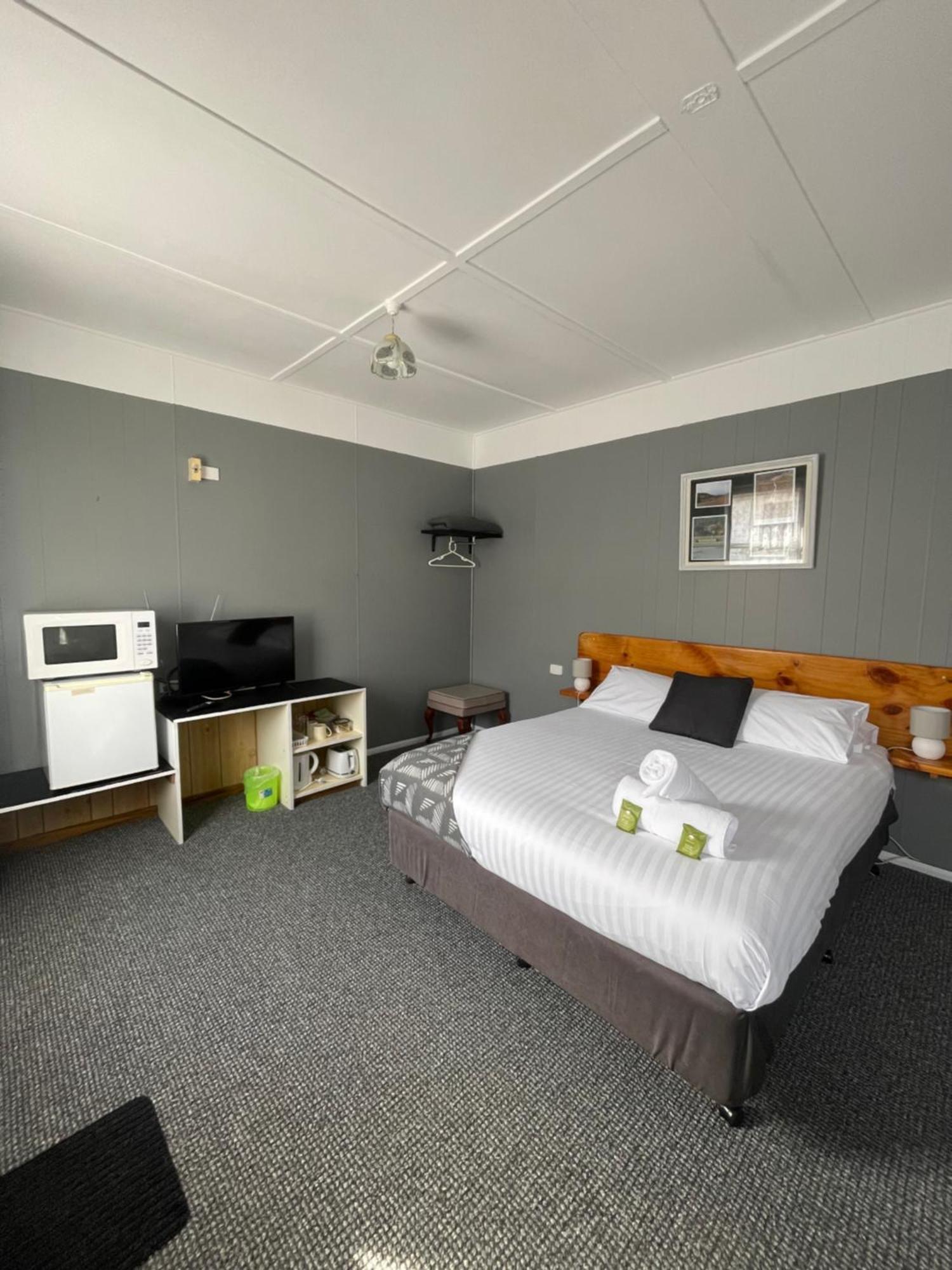 Mountain View Motel Queenstown Buitenkant foto